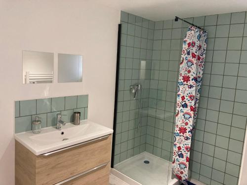 Zuhanyzó, Bel Air 1 in Fougeré (Loire mente)