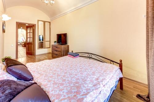 Royal Apartments on Fontanka 25 - image 14