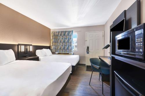 1 double bed