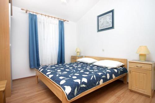 Apartments by the sea Kustici Pag - 6320 - image 5