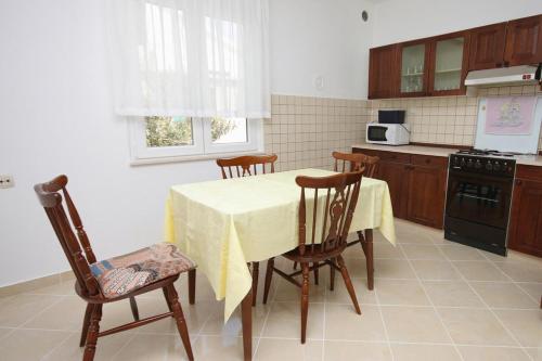 Apartments by the sea Kustici Pag - 6320 - image 9
