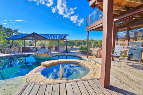 The Ranch at Wimberley - Dance Hall Cabin #1 - image 9