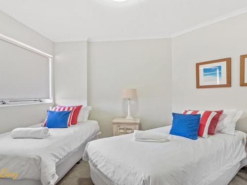Apartment with Balcony image 4