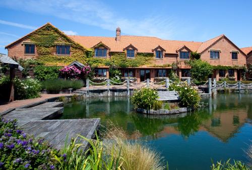 Buitenkant, Grand Arden Monaco Nelson in Nelson