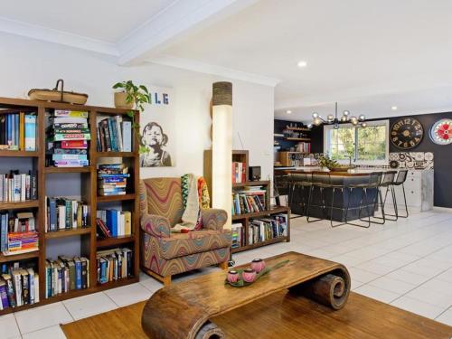 Malibu Beach House in Lake Cathie
