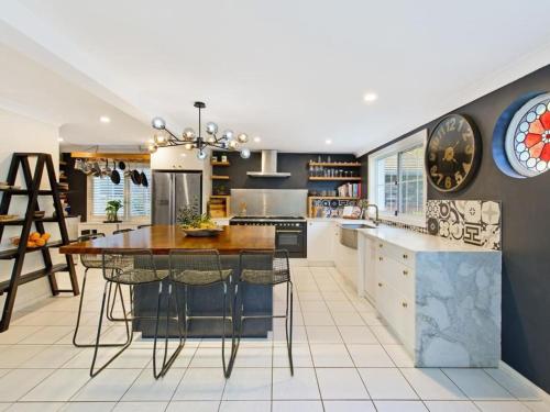 Malibu Beach House in Lake Cathie