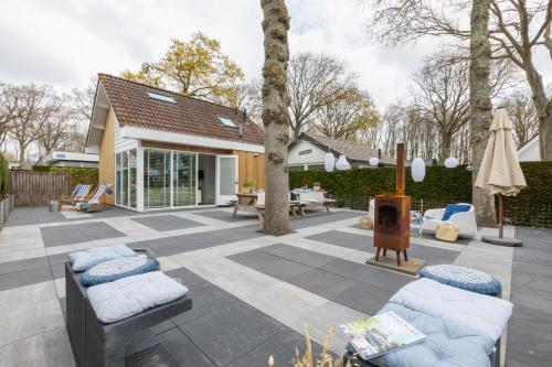 Welcome in - Vakantiewoning met zonnige tuin, dichtbij zee en strand I Noordendolfer 2-51 – khách sạn tại Zoutelande