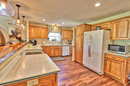 River Houzz - image 8