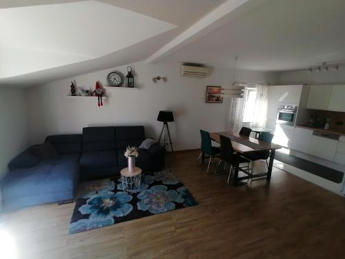 LuLo apartment