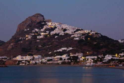 Katoi House - In the Heart of Skyros Village