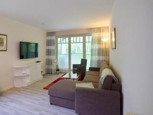 Dünenpark Binz - Komfortplus Ferienwohnung mit 1 Schlafzimmer und Terrasse 035 in Binz, Deutschland