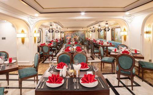 Restaurant, MARIGOLD HOTEL DALAT near Linh Son Pagoda