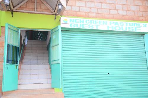 New Green Pastures Guest House in Eldoretas
