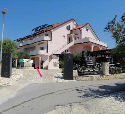  Apartmani Simon in Lopar