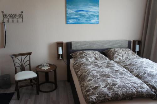 Standard Double Room with Private Bathroom image 1