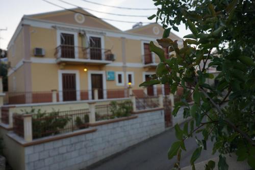 Villa Pinotsi chambre d'hôte Sými