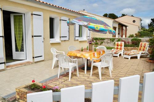 Maison idéale pour des vacances en famille revigorantes à Brem-sur-Mer