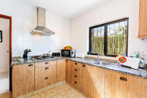 Villa Lisson Grove by Villa Plus - image 5