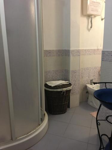 One-Bedroom Apartment image 3