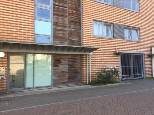 Toothbrush Apartments - Ipswich Waterfront - Anchor St - image 12