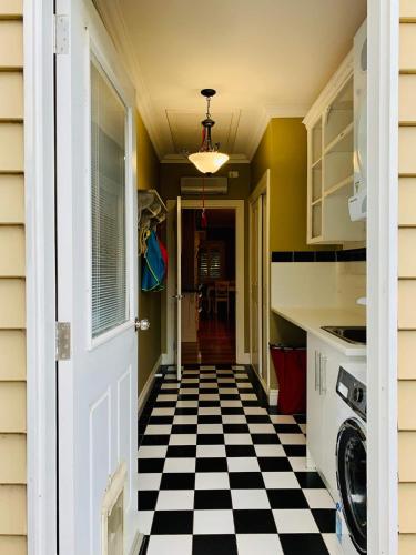 Exterior view, Charming period cottage with a picturesque garden in Phillip Island