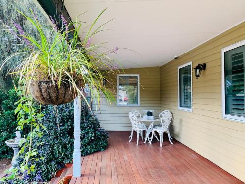 Entrance, Charming period cottage with a picturesque garden in Phillip Island
