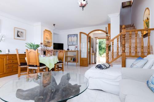 YourHouse Tunina sea view house - image 6
