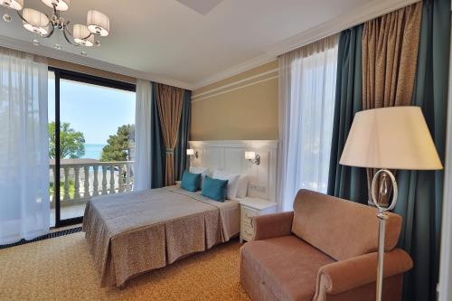 Dynasty Hotel - main image