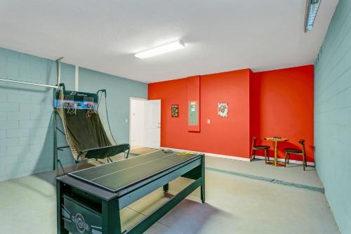 Family Resort - 6BR Mansion Near Disney - Private Pool! - image 5