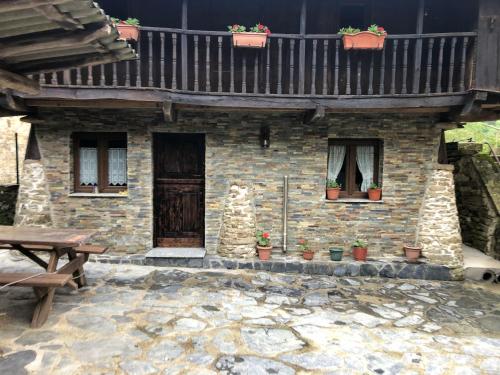 2 bedrooms house with wifi at Tineo gîte à louer Leirosa