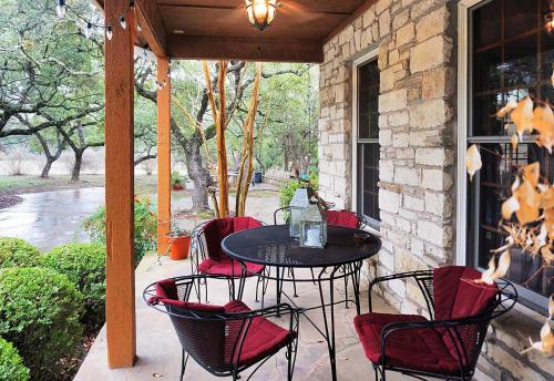 Cypress Creek Getaway - image 2