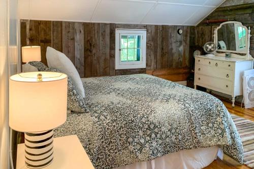 Saranac Lake Cabin with Beach Access - image 2