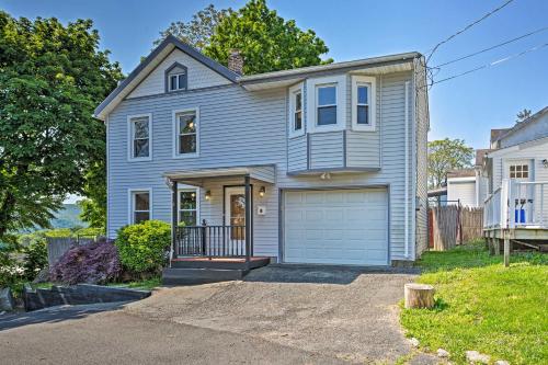 Updated Home with Patio Half Mile to West Point - Highland Falls