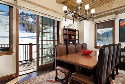 . Aspen Ritz-carlton 3 Bedroom Penthouse Ski In, Ski Out Residence With Unbeatable Access To Aspen Highlands Ski Slopes