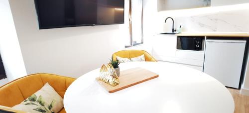 MANZANO PALACE. Habitaciones y Suites 30 m2 en la Plaza Mayor 4