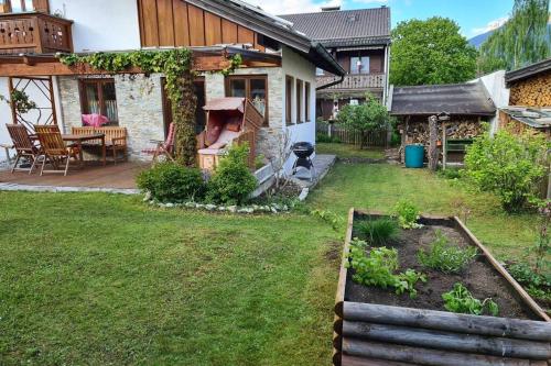 By Toni - Ferienwohnung mit Garten in Garmisch Garmisch-Partenkirchen