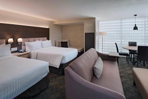 302502558 Holiday Inn Guatemala by IHG