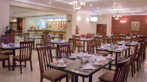 302502579 Holiday Inn Guatemala by IHG