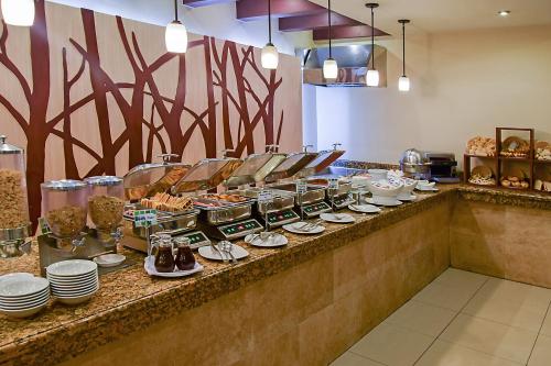 302502604 Holiday Inn Guatemala by IHG