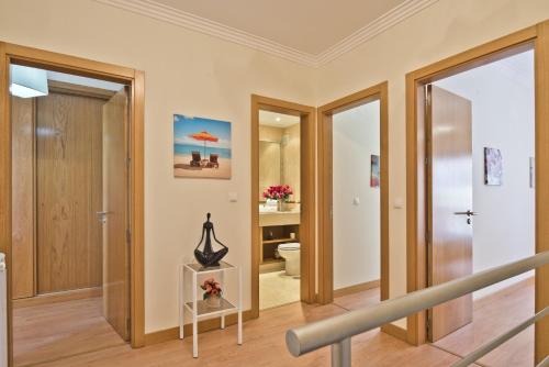 BmyGuest - Sesimbra Sea View Villa - image 13