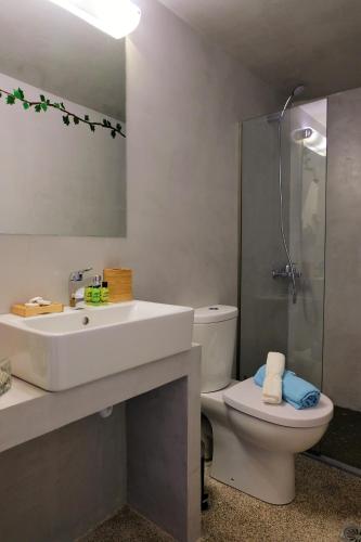 REMVI Apartment 2 - image 11