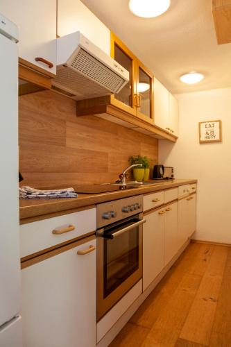 Kitchen, Appartement Lara & Lea in Zell am Ziller