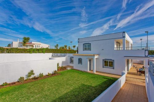 Facilities, Villa Pianda by Villa Plus in Escanxinhas