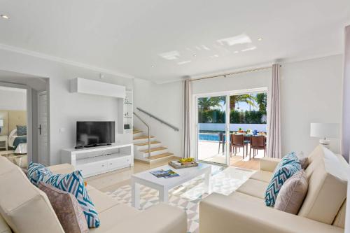 Facilities, Villa Pianda by Villa Plus in Escanxinhas