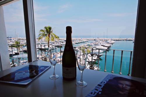 MARBELLA HOME RENTALS - Frontline 2BR Penthouse, Puerto Banus 5