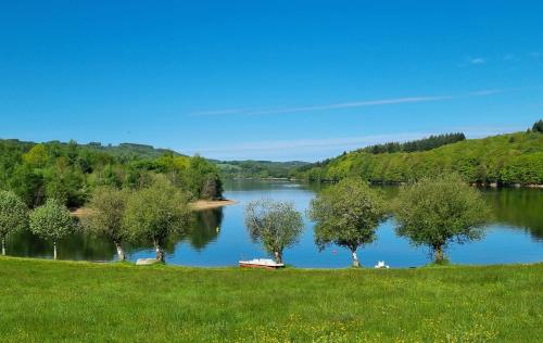 . Les Tables Aux Vaches