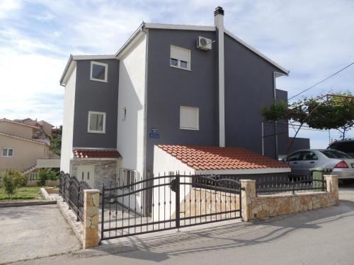 Apartments Nika - image 5