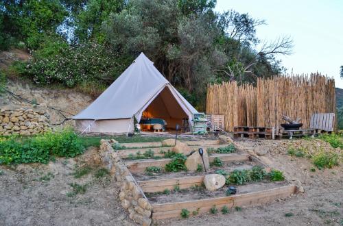 Glamping Canvas tent in Chania Wild Cretan West gîte à louer Módhion