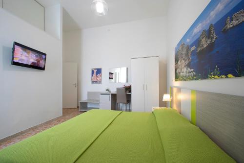 Double or Twin Room image 2
