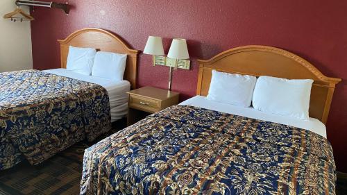Newton Inn In Newton, KS